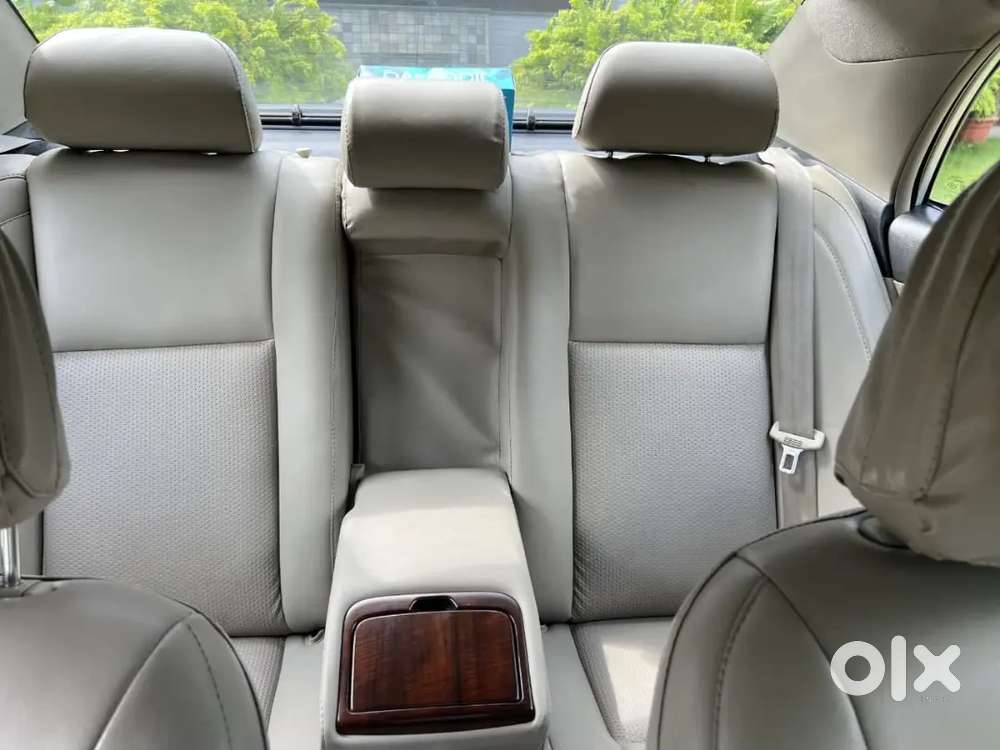 Toyota Corolla Altis 2011 Cng & Hybrids 99800 Km Driven