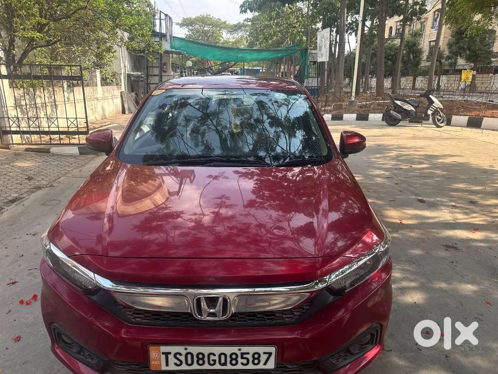 Honda Amaze 2019 Petrol 2600 Km Driven  Driven By Senior Citizen