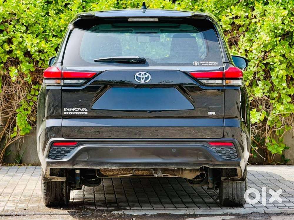 Toyota Innova Hycross 2.0 Zx Hybrid 7 Str, 2025, Petrol