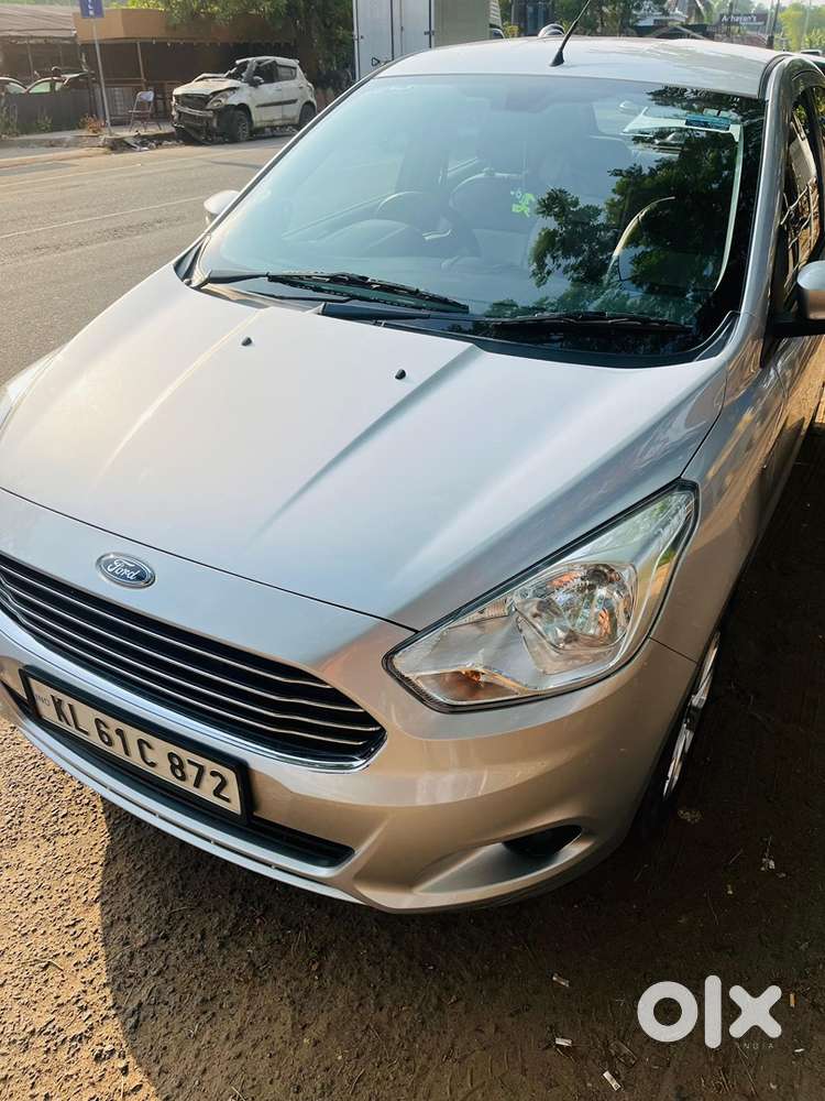 Ford Figo Petrol 2016