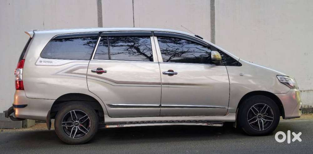 Toyota Innova 2.5 G (diesel) 8 Seater, 2015, Diesel