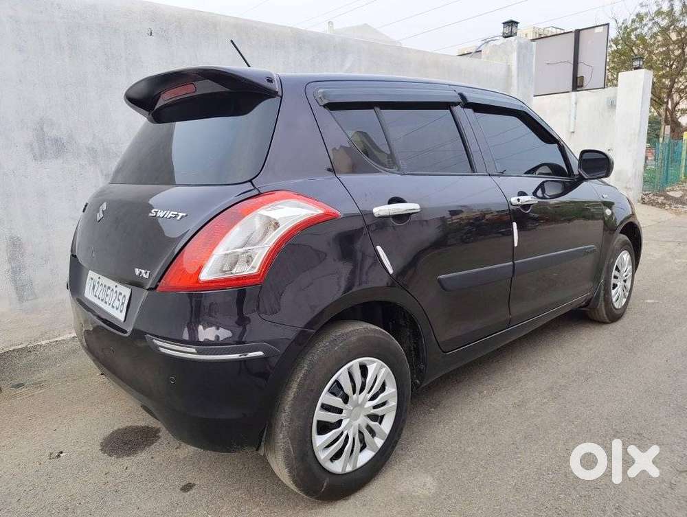 Maruti Suzuki Swift 1.2 Lxi (o), 2016, Petrol