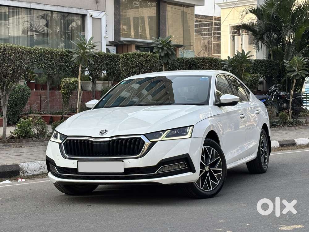 Skoda Octavia 2.0 L K Tsi At, 2022, Petrol
