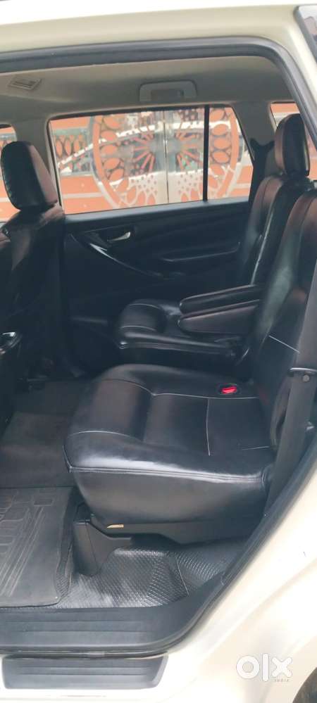 Toyota Innova Crysta 2.4 Gx Mt, 2018, Diesel