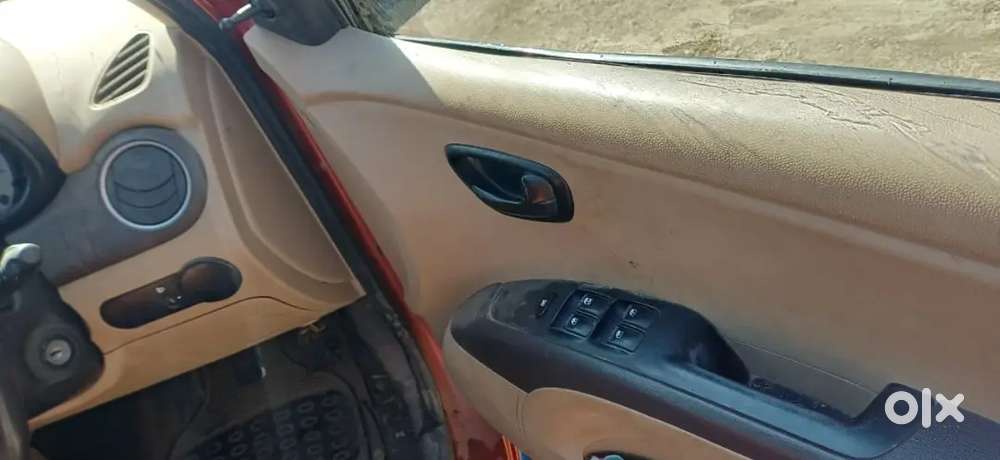  Car Available For Sale 

Power Windows ✅
Power Steering ✅

Intere