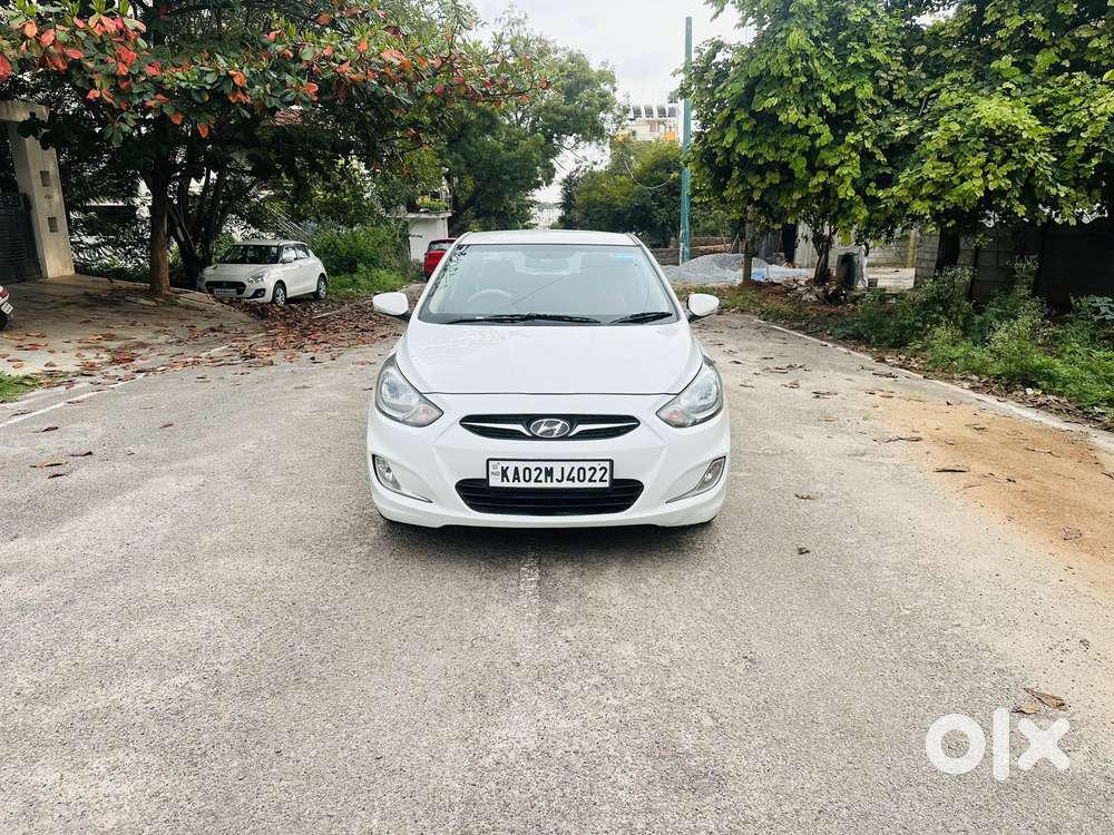 Hyundai Verna 1.6 S (o) Vtvt At, 2014, Petrol