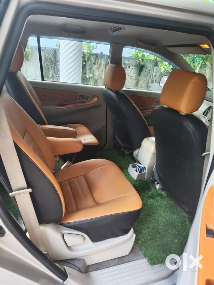 Toyota Innova 2.5 G (diesel) 7 Seater Bs Iv, 2013, Diesel