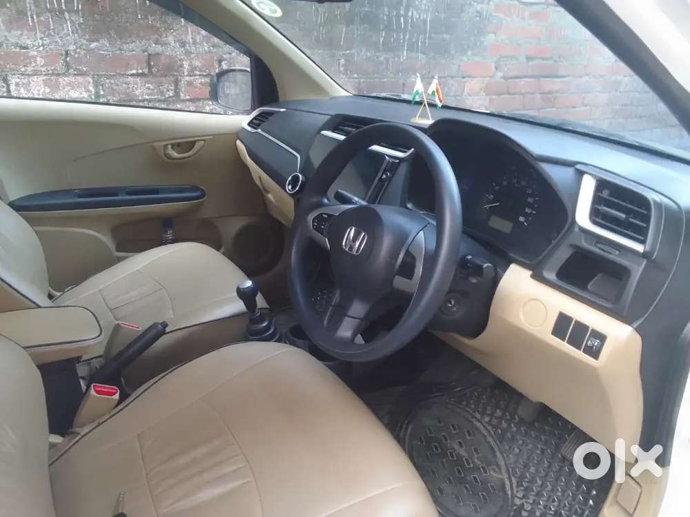 Honda Amaze 2017 Petrol Well Maintained