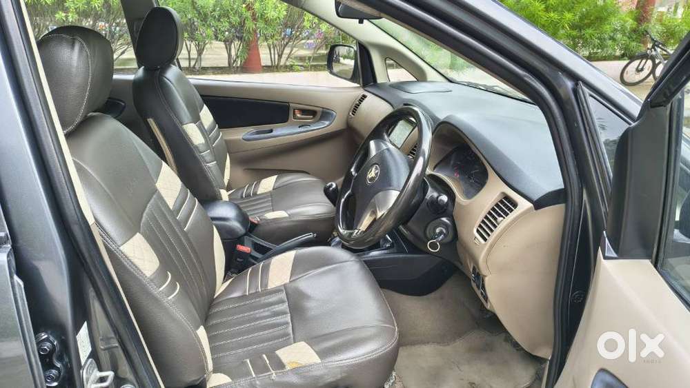 Toyota Innova 2.5 Gx 7 Seater Bs Iv, 2015, Diesel