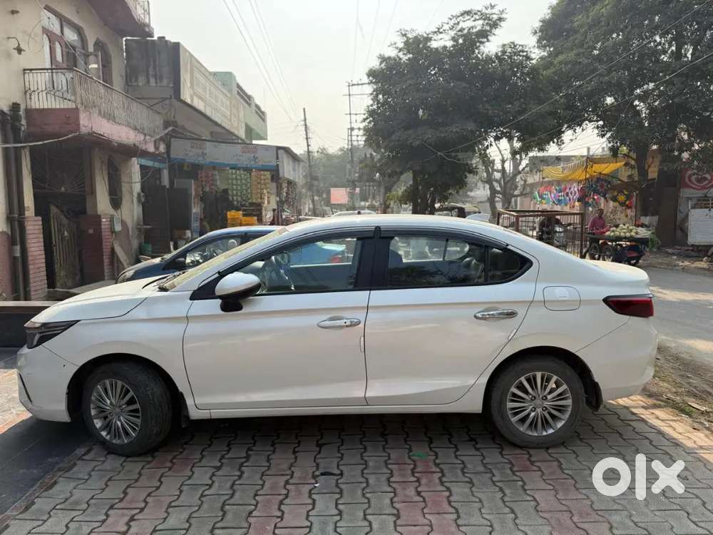 Honda City 2022 Petrol 18700 Km Driven