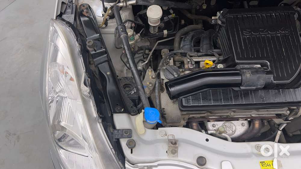 Maruti Suzuki Swift Dzire 1.3 Vxi, 2013, Petrol
