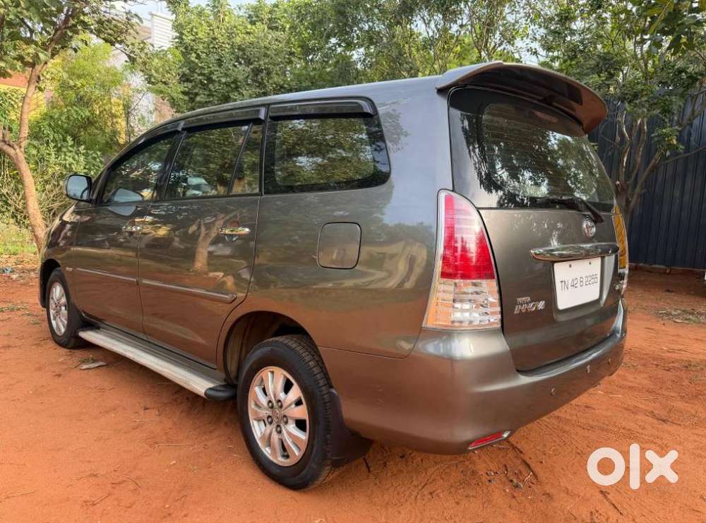 Toyota Innova 2.5 V 7 Str, 2009, Diesel