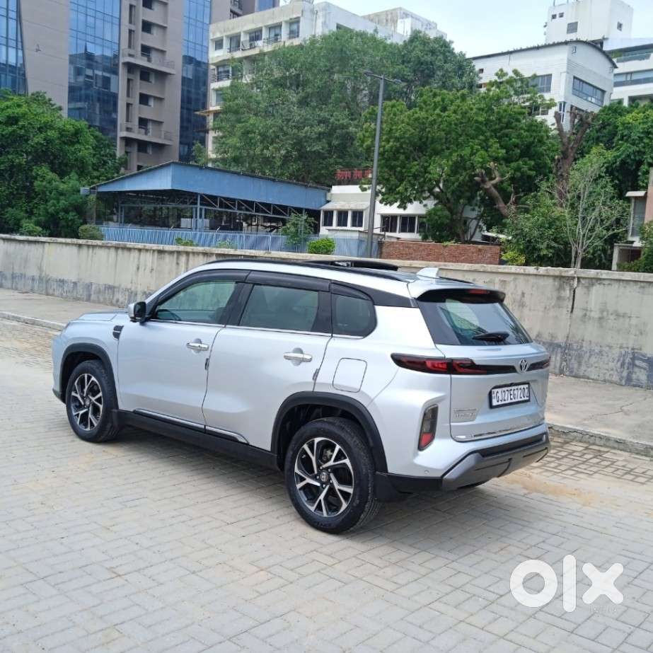 Toyota Urban Cruiser Hyryder 1.5 V Neo Drive At, 2025, Petrol