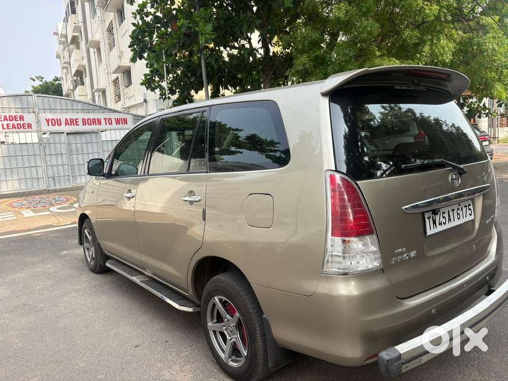 Toyota Innova 2.5 V 7 Str, 2011, Diesel