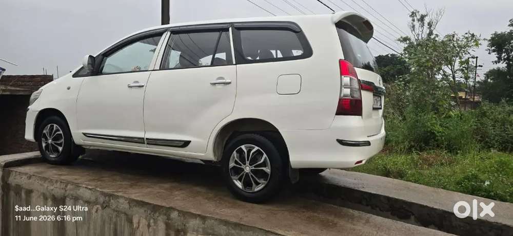 Toyota Innova Diesel 2014