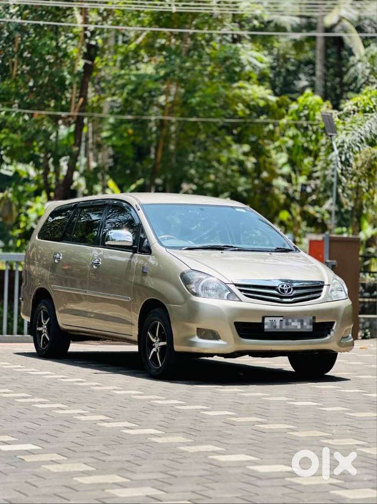 Toyota Innova 2.5 V 7 Str, 2010, Diesel