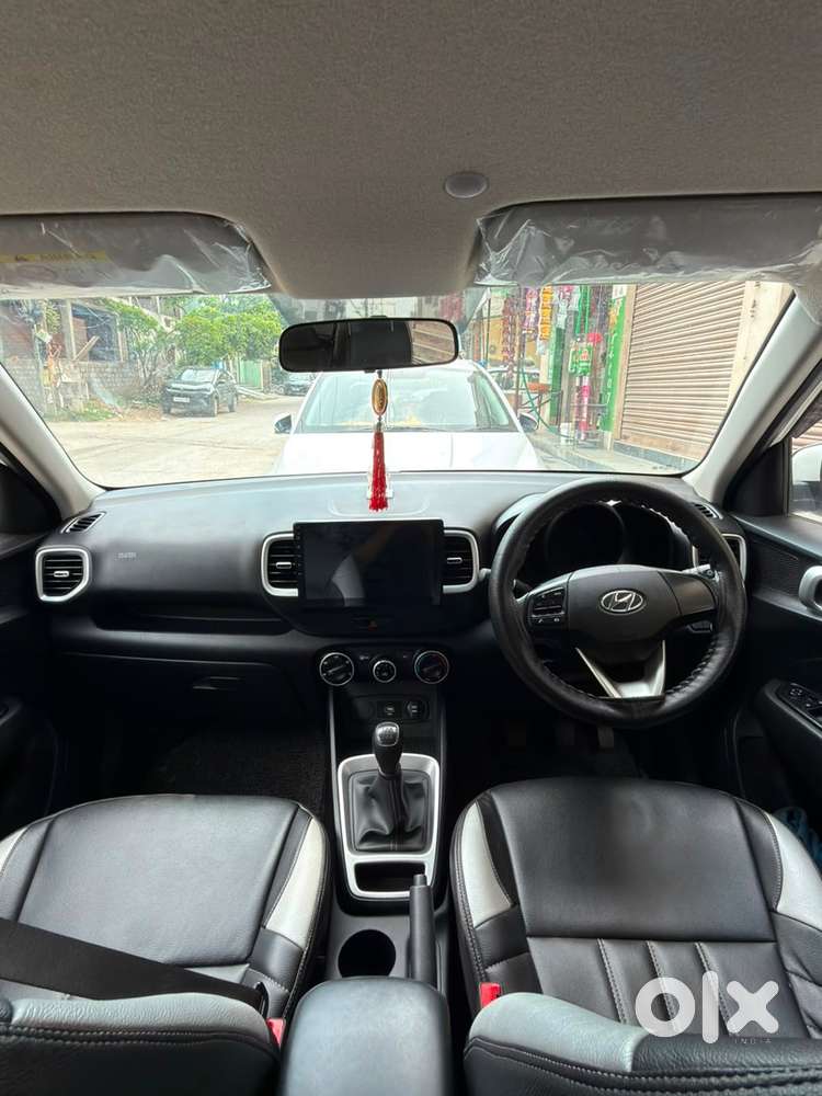 Hyundai Venue Petrol 2021