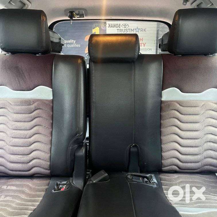 Toyota Innova Crysta 2.4 G Mt 8s, 2016, Diesel