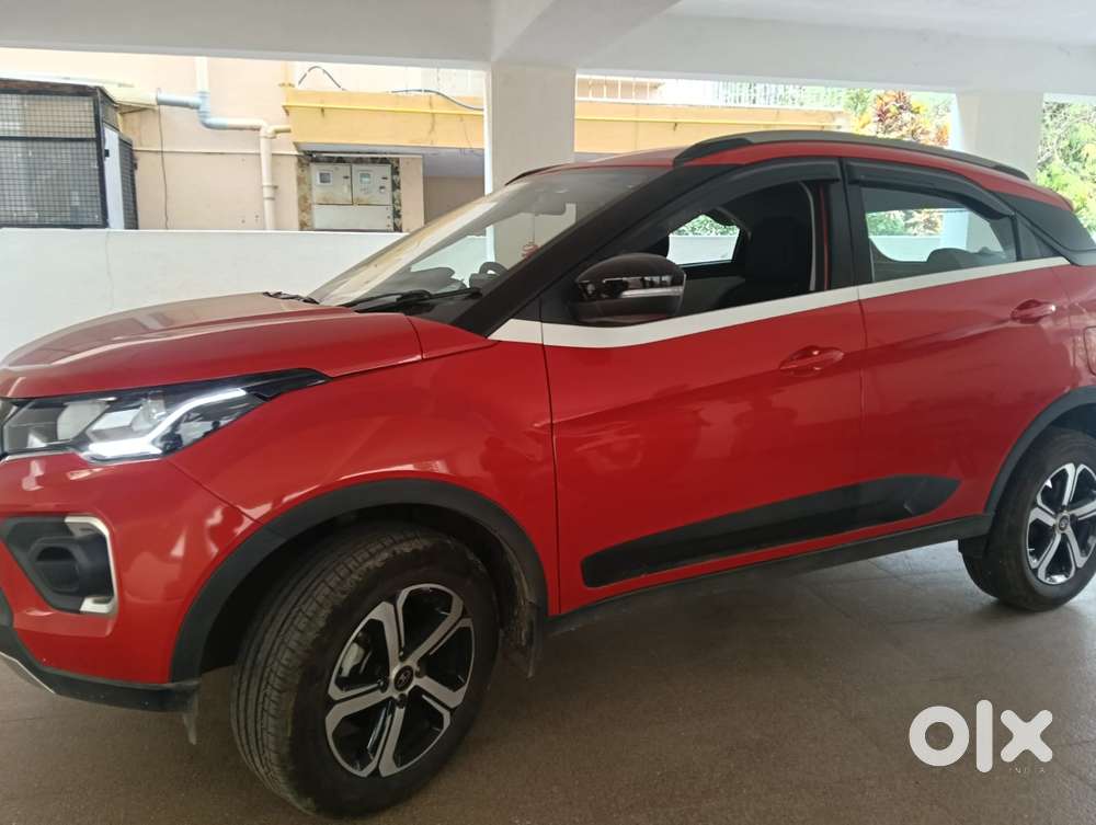 Tata Nexon 1.2 Revotron Xza Plus (o) Amt, 2023, Petrol