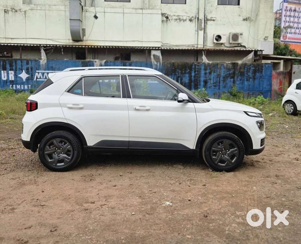 Hyundai Venue S 1.2 Petrol, 2023, Petrol
