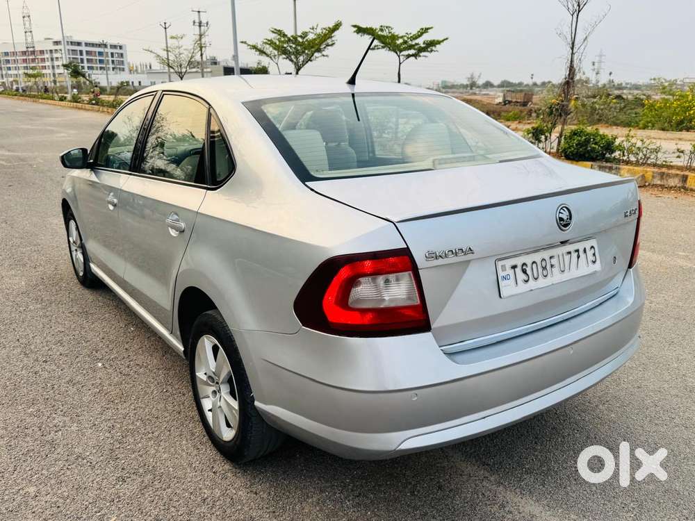 Skoda Rapid 1.5 Tdi Style/1.5 At Style, 2017, Diesel