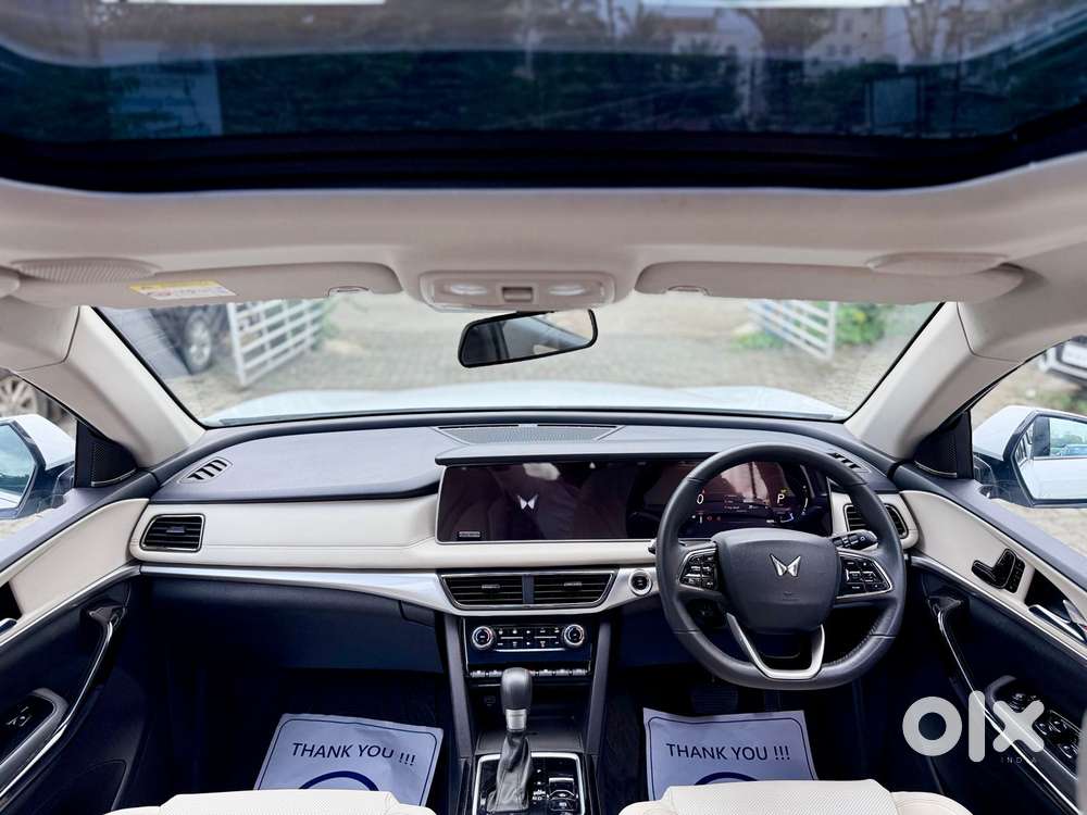 Mahindra Xuv700 2.2 Ax 7 Diesel At Luxury Pack Str Awd, 2024, Diesel