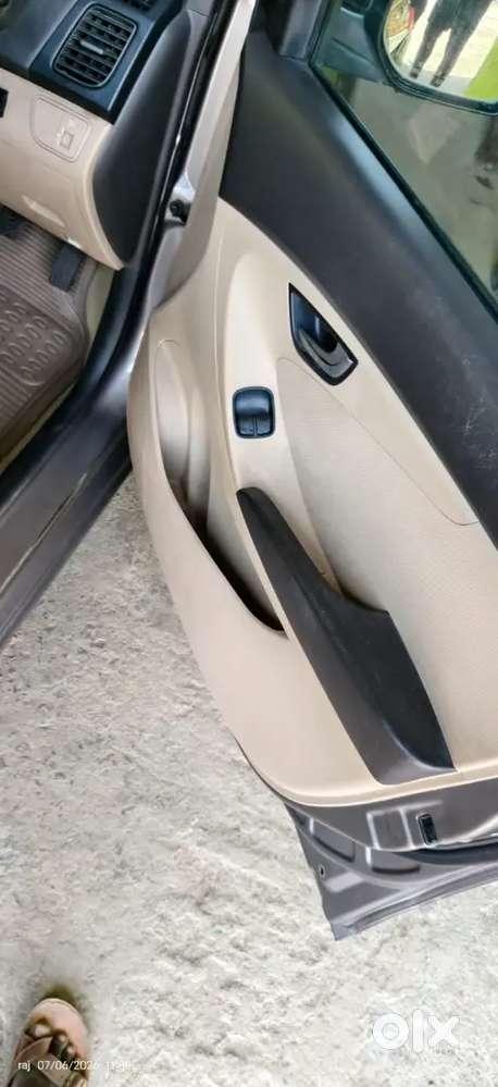 Hyundai Eon 2013 Petrol 120000 Km Driven