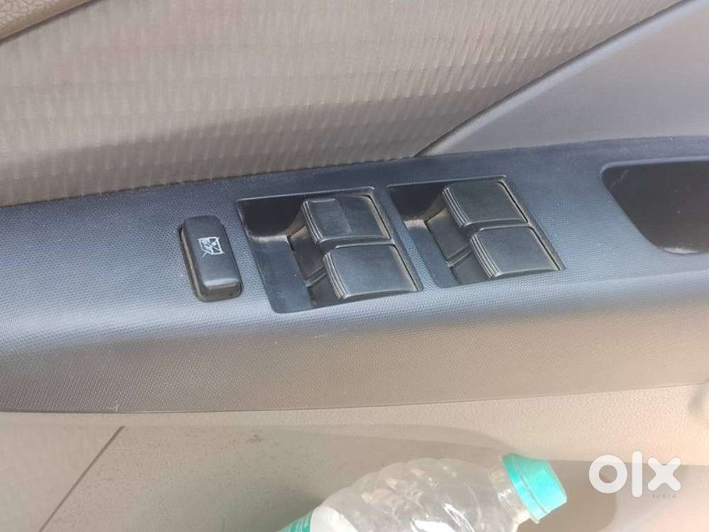 Toyota Etios Liva 2011-2012 G, 2012, Petrol