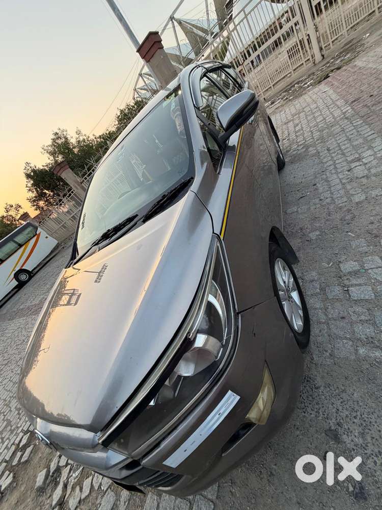Toyota Innova Crysta 2.4 G Mt, 2017, Diesel