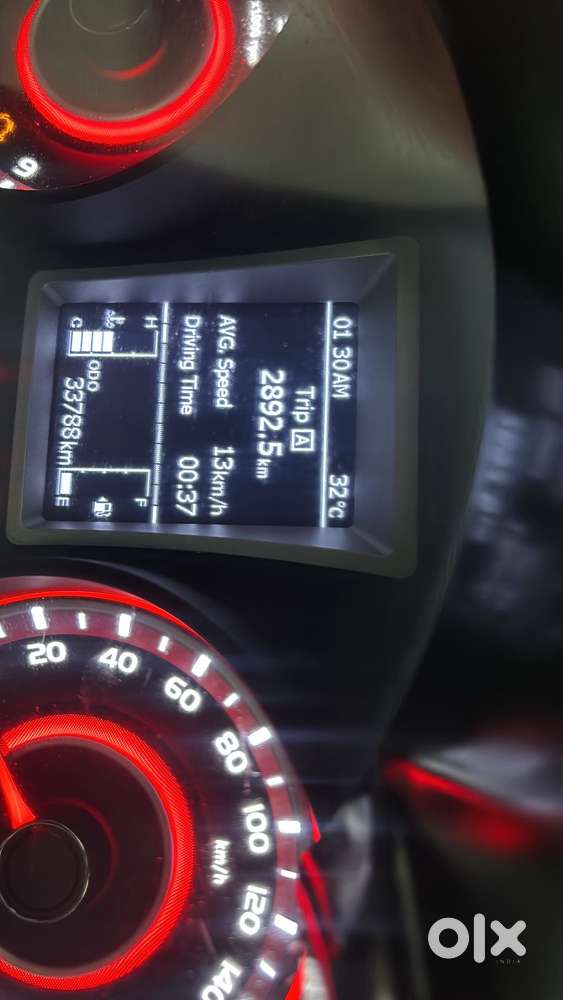 Mahindra Xuv300 W6 Diesel, 2023, Diesel