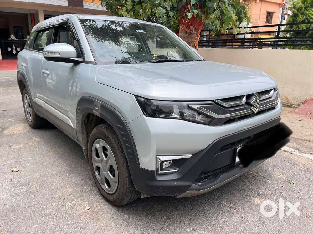 2025 Brezza Lxi Petrol  14k Km  Zero Dep Insurance  Rti Cover  Min
