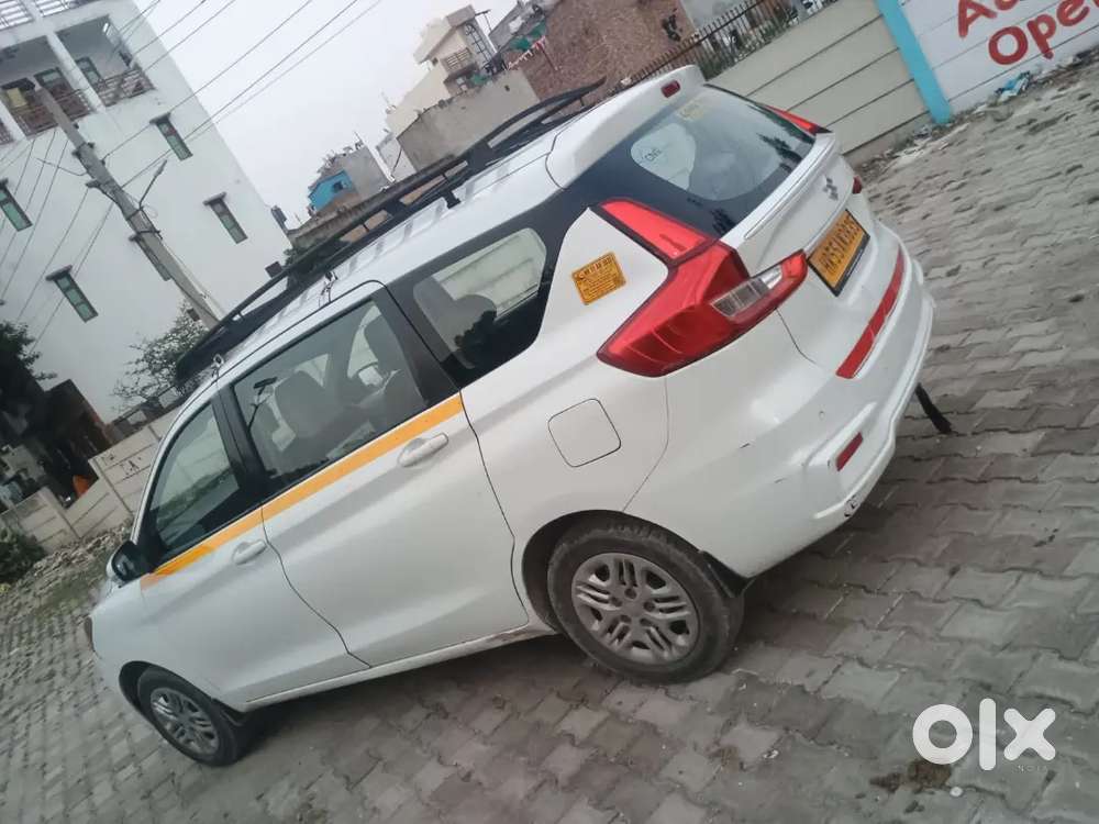 Maruti Suzuki Ertiga Vxi 2023