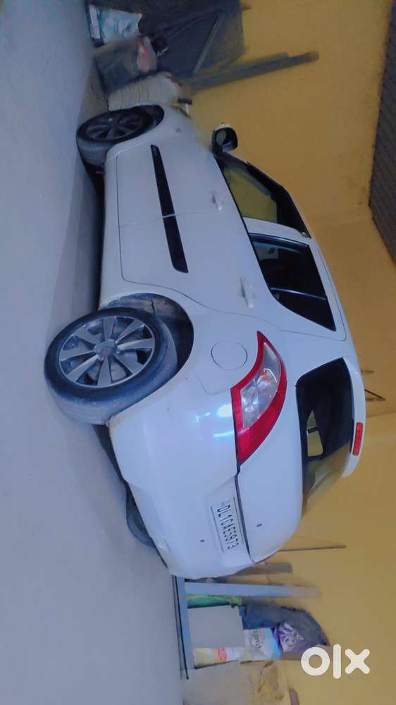 Maruti Suzuki Swift Lxi Option, 2016, Petrol