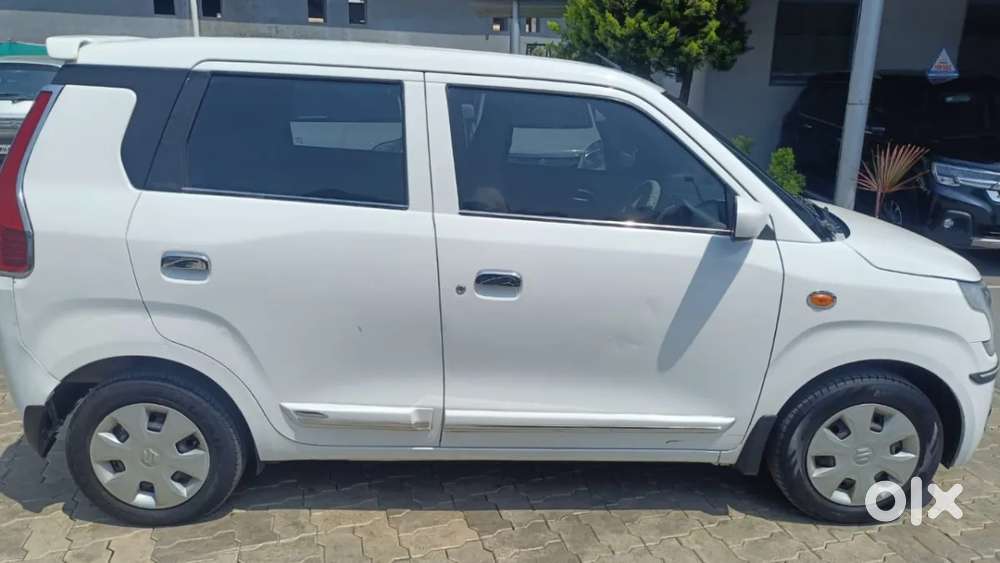 Maruti Suzuki Wagon R Vxi 1.0, 2023, Petrol