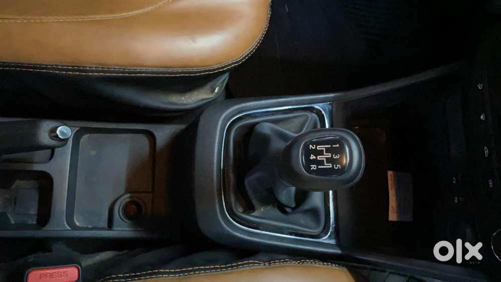 Tata Punch Camo Adventure Mt, 2022, Petrol