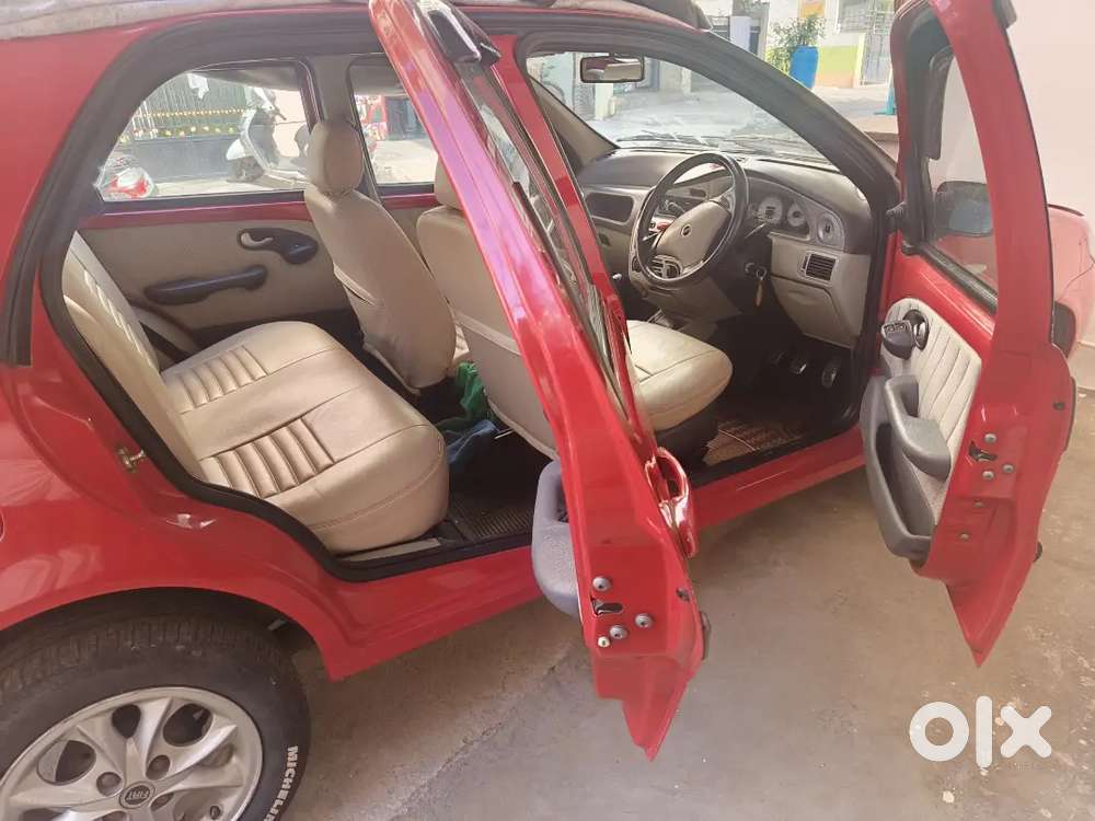 Fiat Palio Stile 1.6 Sports Engine. 100 Bhp. 2008 Petrol. Mileage 15