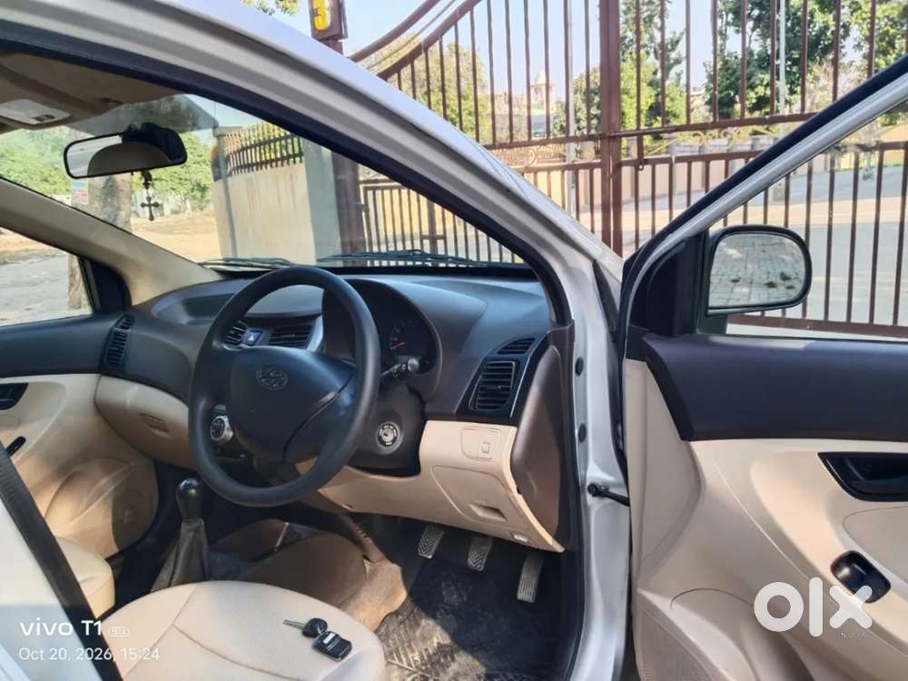 Hyundai Eon Era +, 2017, Petrol