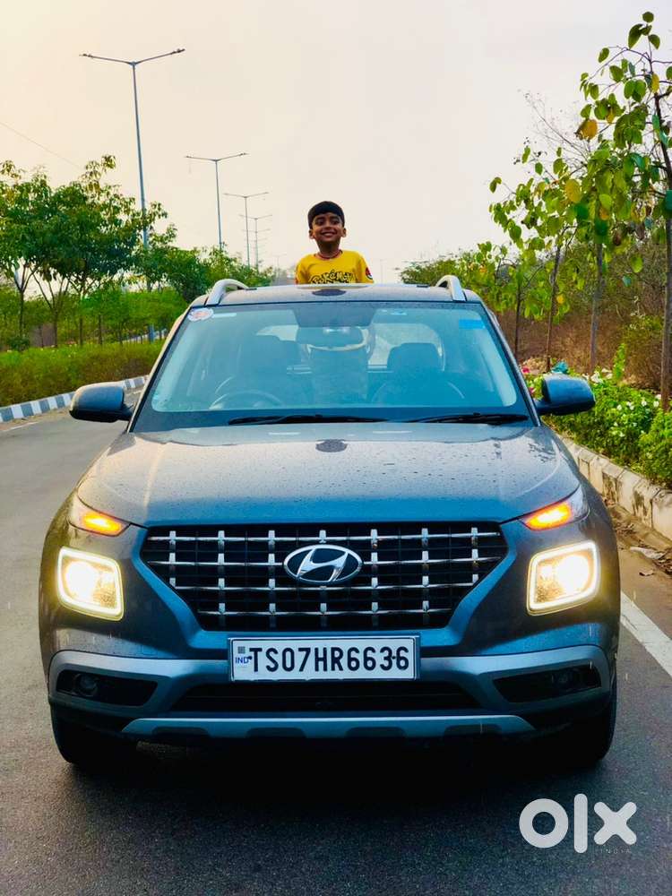 Hyundai Venue Petrol 2021
