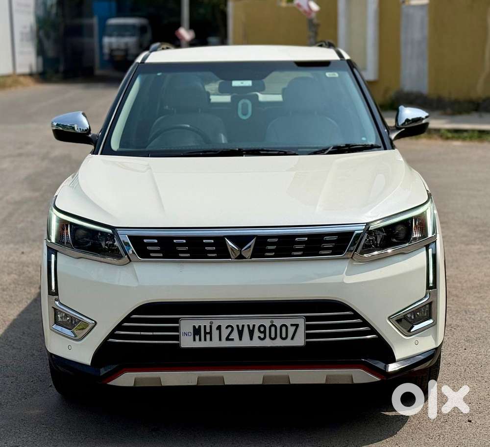 Mahindra Xuv300 W8 (o) 1.5 Diesel Amt, 2023, Diesel