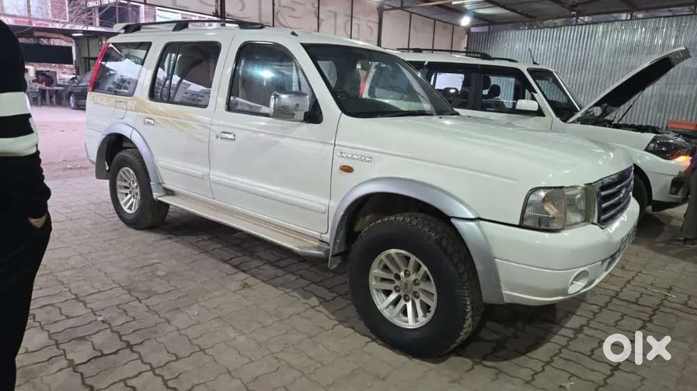 Ford Endeavour 2007 Diesel 109000 Km Driven