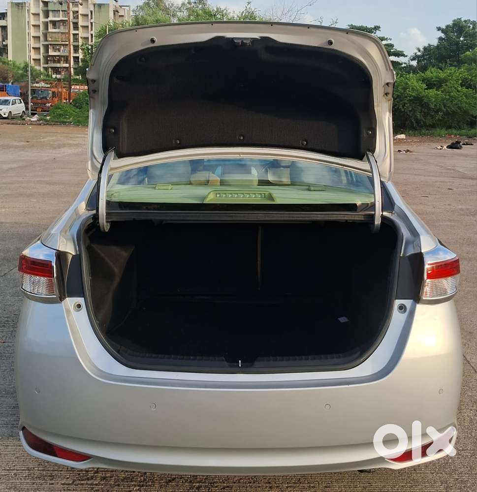 Toyota Yaris V, 2019, Petrol
