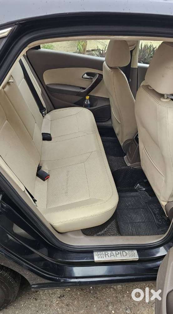 Skoda Rapid 1.6 Mpi Elegance, 2015, Petrol
