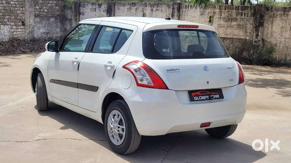 Maruti Suzuki Swift Vxi + Manual, 2013, Petrol
