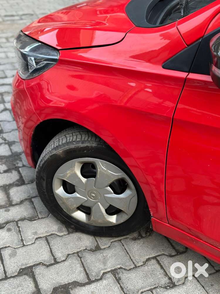 Tata Tiago 1.2 Revotron Xt (o), 2022, Petrol