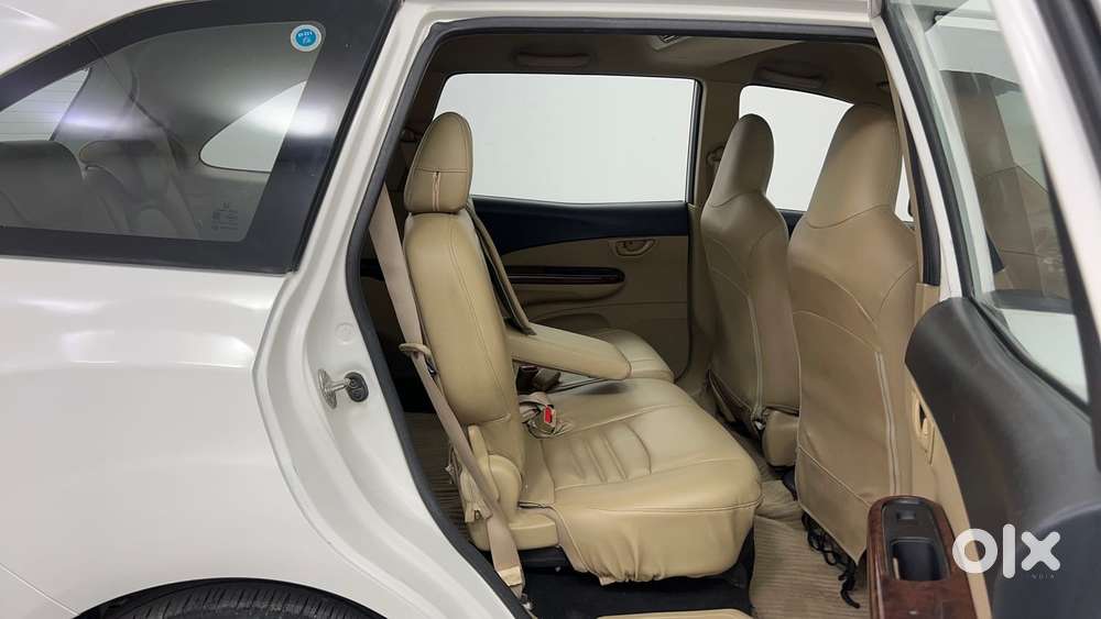 Honda Mobilio V I-vtec, 2015, Petrol