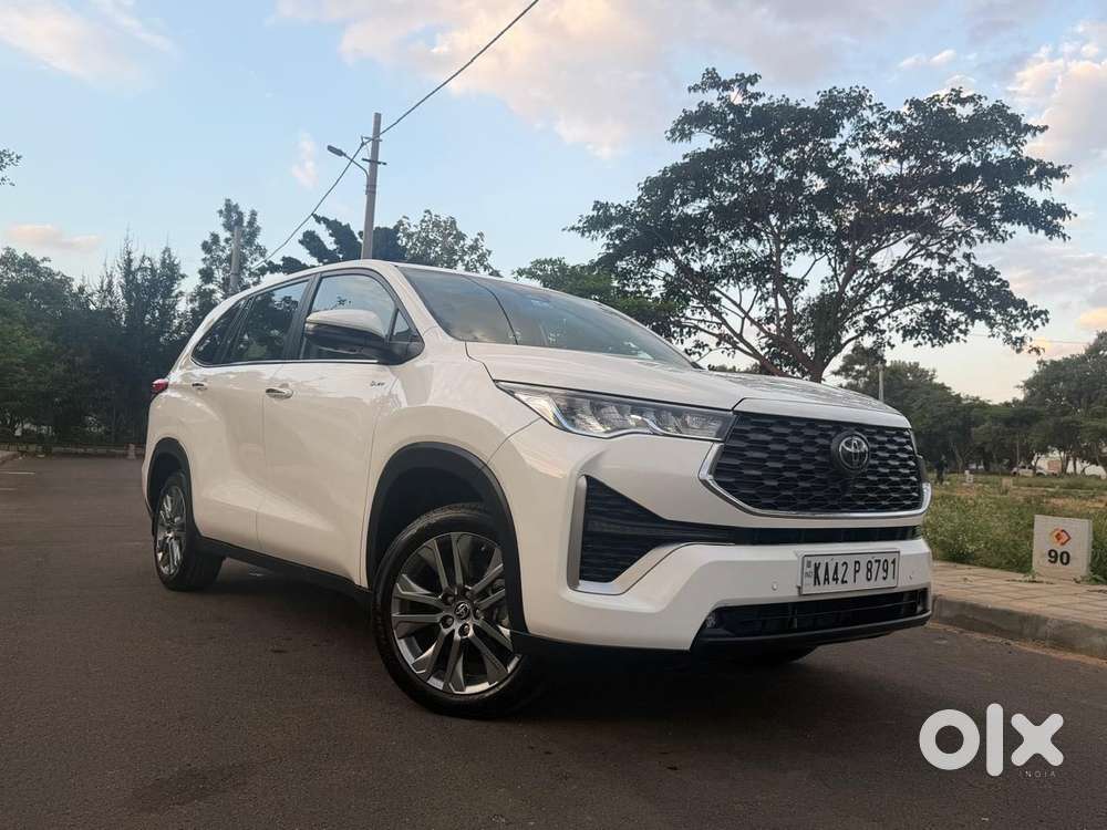 Toyota Innova Hycross 2.0 Zx (o) Hybrid 7 Str, 2026, Petrol