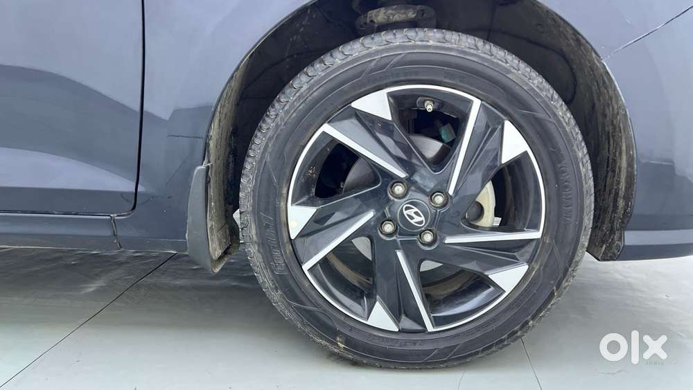 Hyundai Verna 1.5 Sx (o) Vtvt Ivt, 2021, Petrol