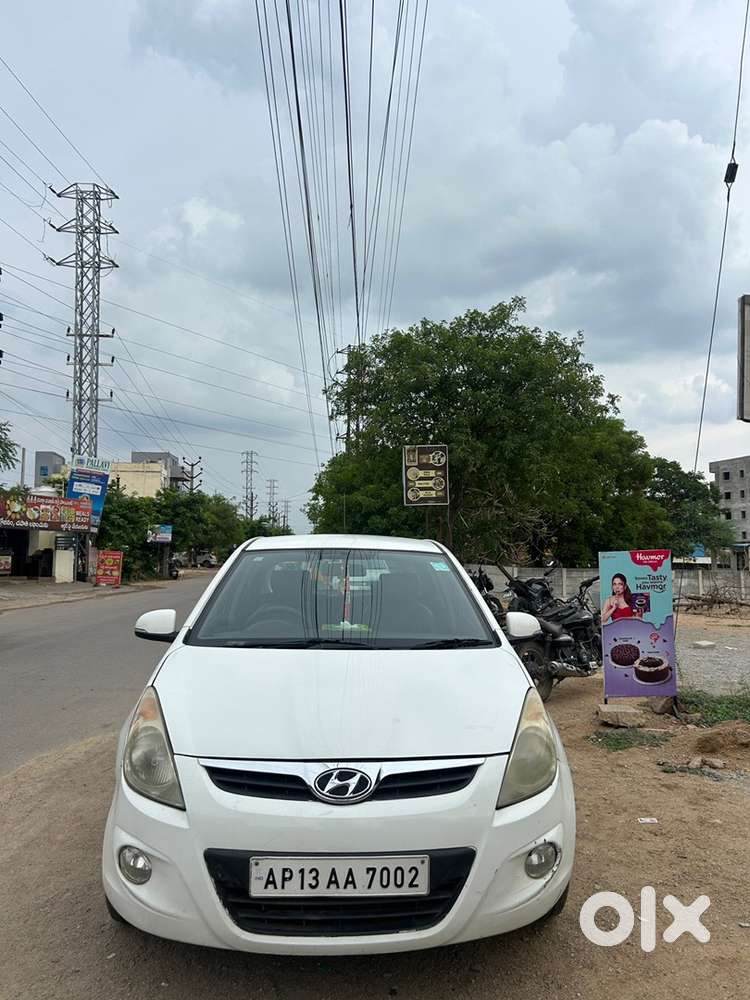 Hyundai I20 Diesel Crdi Sportz (2011)