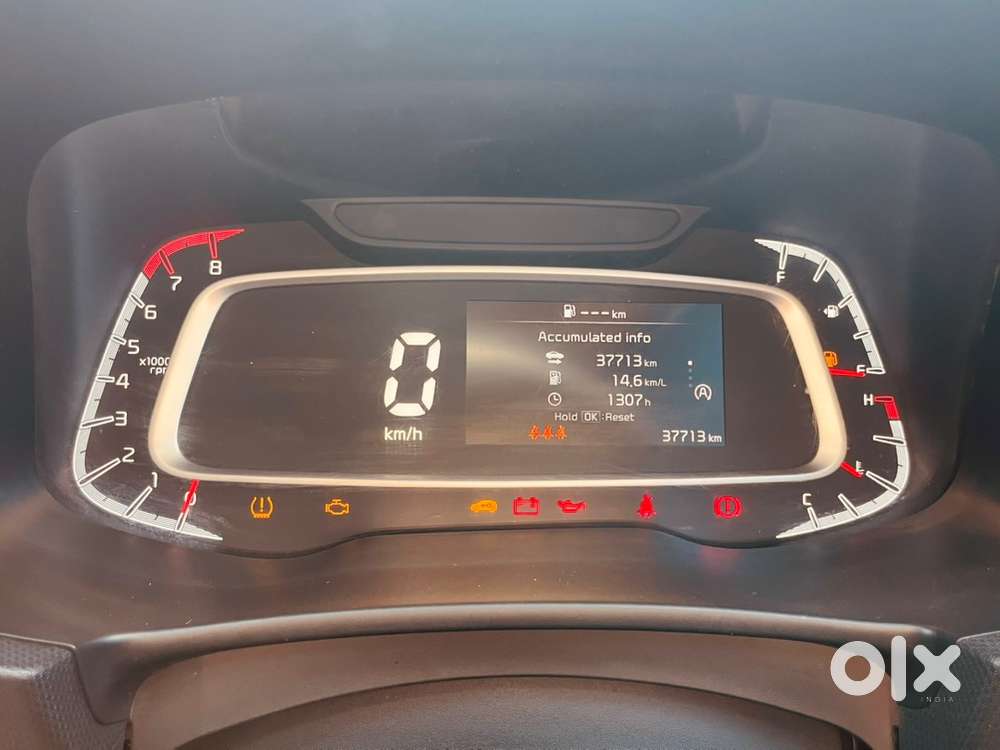 Kia Sonet 2025 Petrol Well Maintained