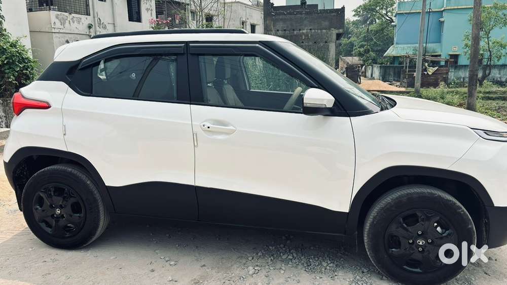 2 Month Old Tata Punch Cng Top Model